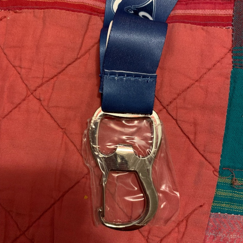 NEW L.A Rams keychain holder - Picture 2 of 3